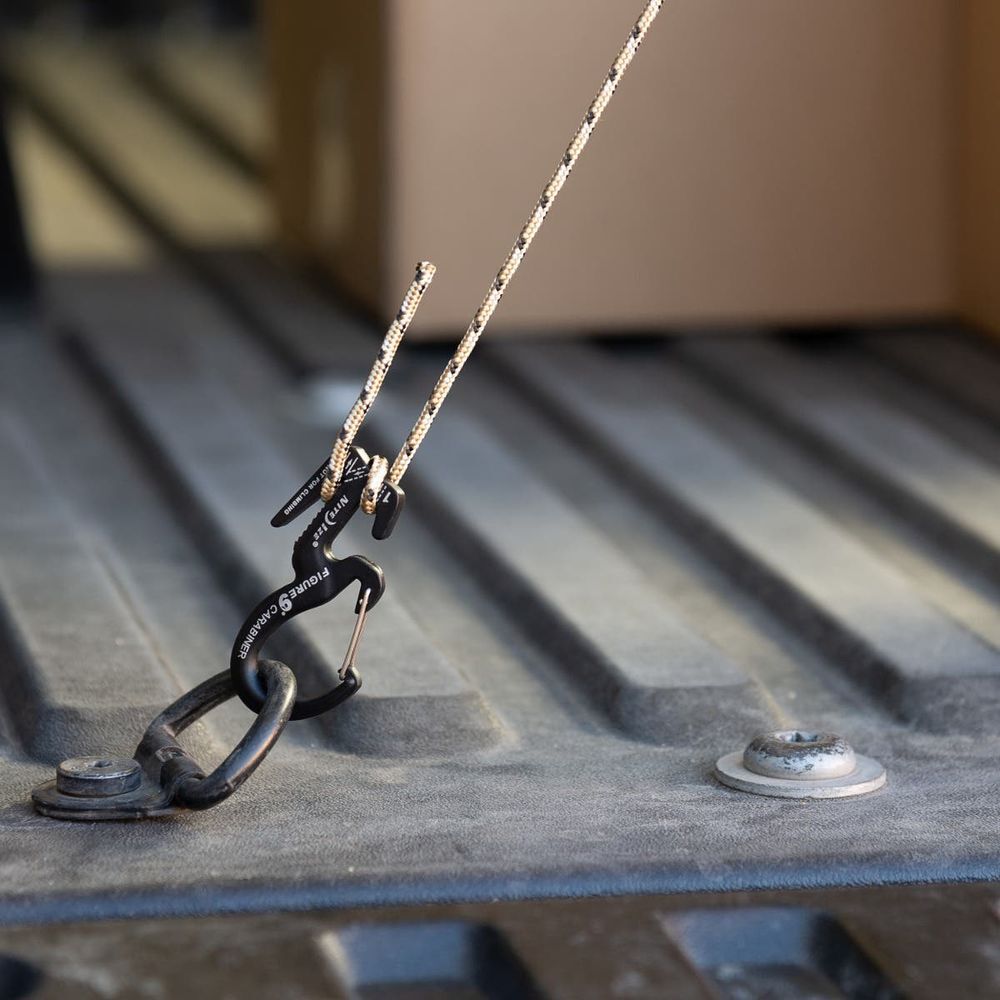Nite Ize Small Figure 9 Carabiner Rope Tightener With Rope, large image number 3