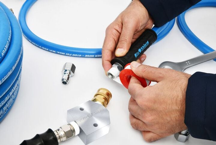 BluBird U-BLoX High Pressure Washing Connection Kit with 6 Ft Hose, large image number 11