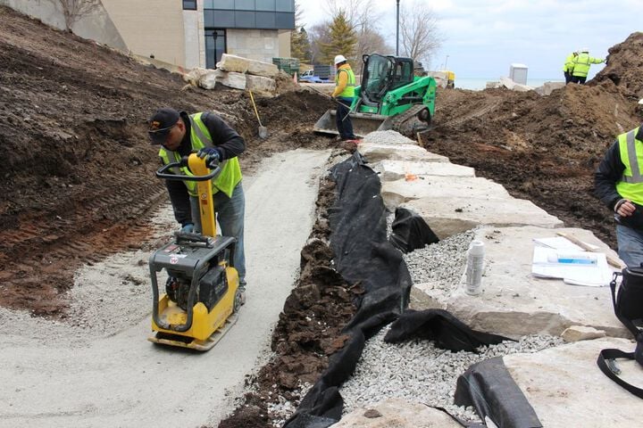 Wacker Neuson BPU3750A Reversable Vibratory Plate Compactor, large image number 2