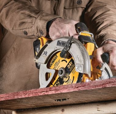 DEWALT 7-1/4-in 24T Saw Blade with ToughTrack tooth design - 10 PACK, large image number 1