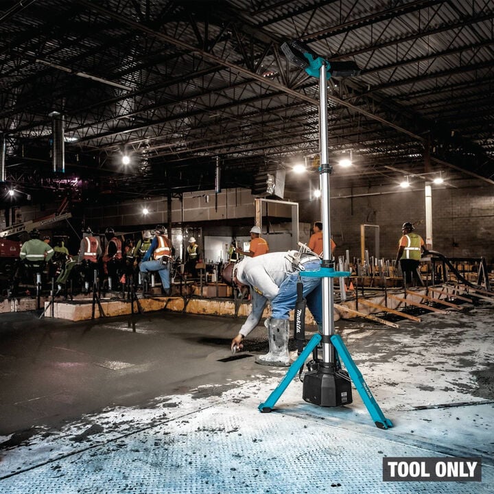 Makita 40V max XGT & 18V LXT LithiumIon Cordless Tower Work MultiDirectional Light (Bare Tool), large image number 8
