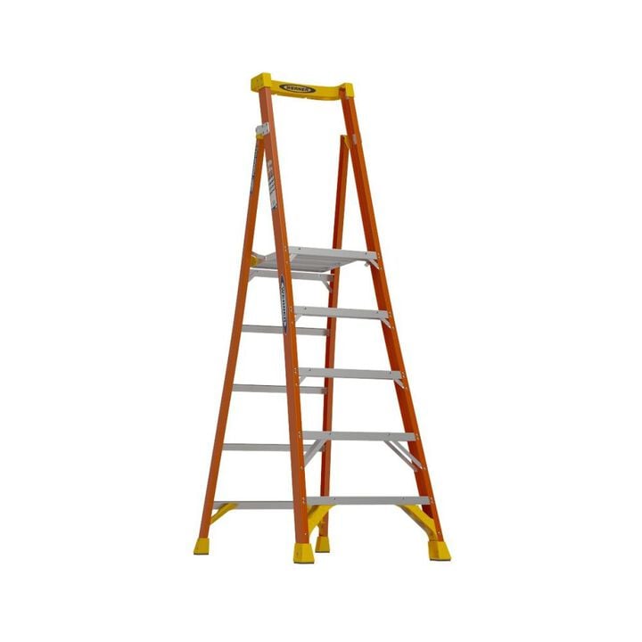 Werner Type IA 300 lb Fiberglass 5 ft Podium Ladder