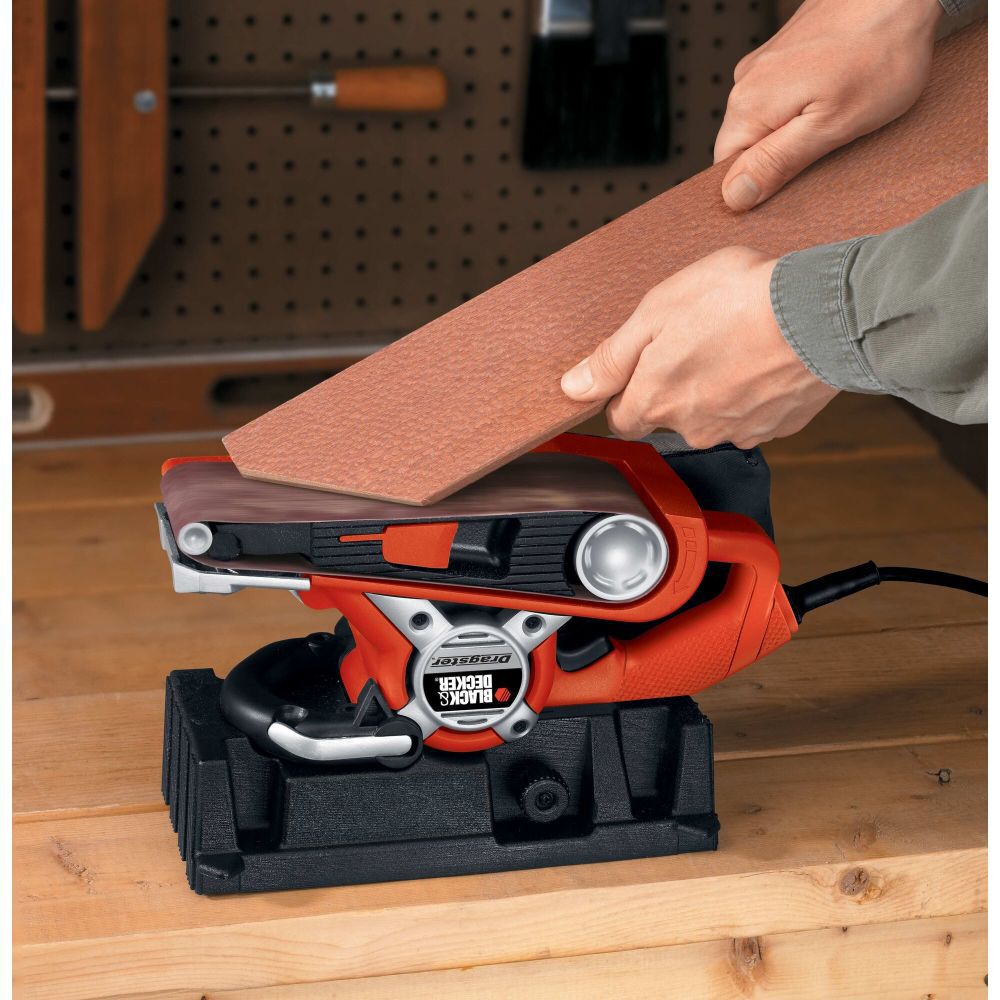 Black and shop decker dragster ds321