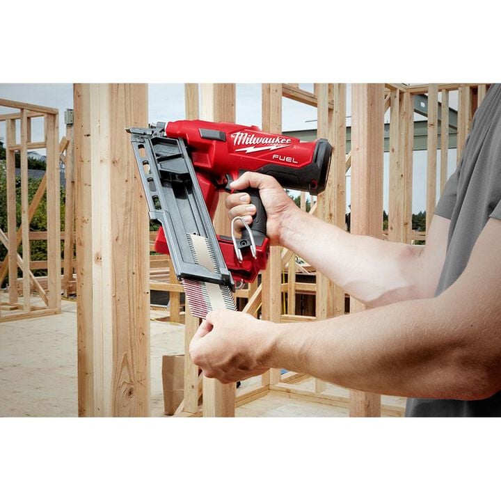 Milwaukee M18 FUEL 30 Degree Framing Nailer Kit & Extended Capacity Magazine, large image number 26