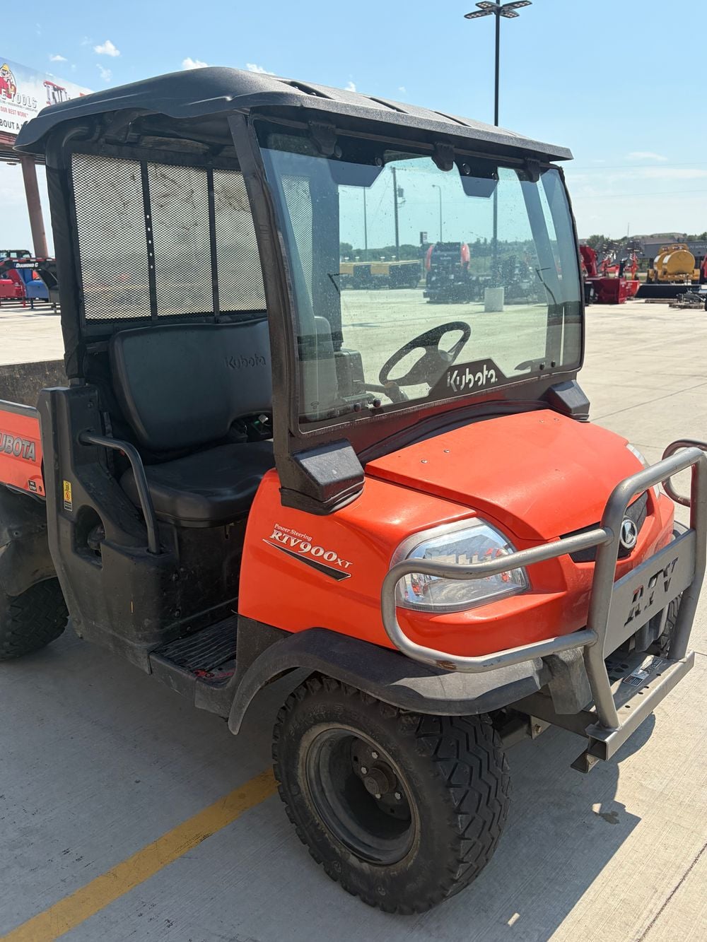 Kubota RTV900XT 21.6 HP Diesel Utility Vehicle 2012, large image number 3