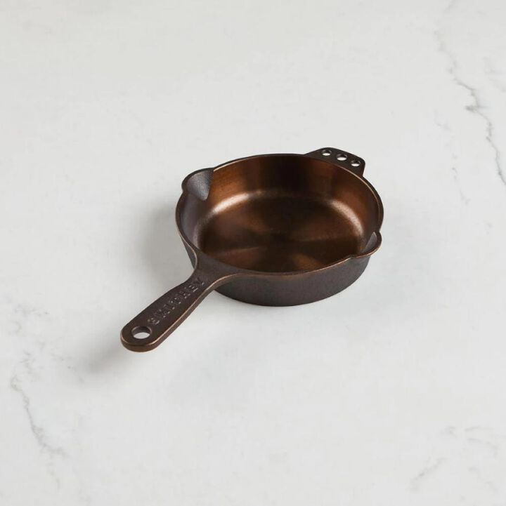 Smithey Ironware No. 6 Traditional Cast Iron Skillet, large image number 3