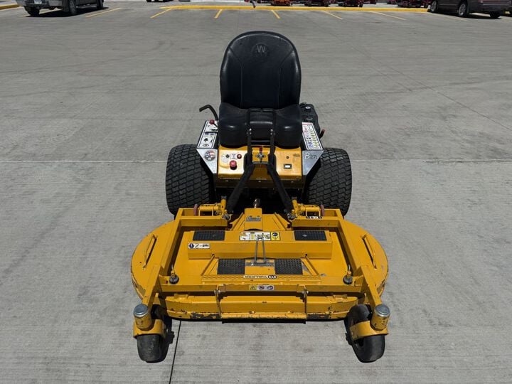 Walker B27i 48 Inch 26.5HP Zero-Turn Riding Mower Used 2021, large image number 1