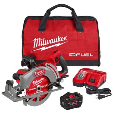 Milwaukee M18 FUEL  7-1/4 Inch Rear Handle Circular Saw Kit