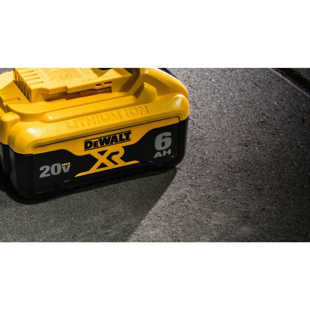 Dewalt clearance battery extractor