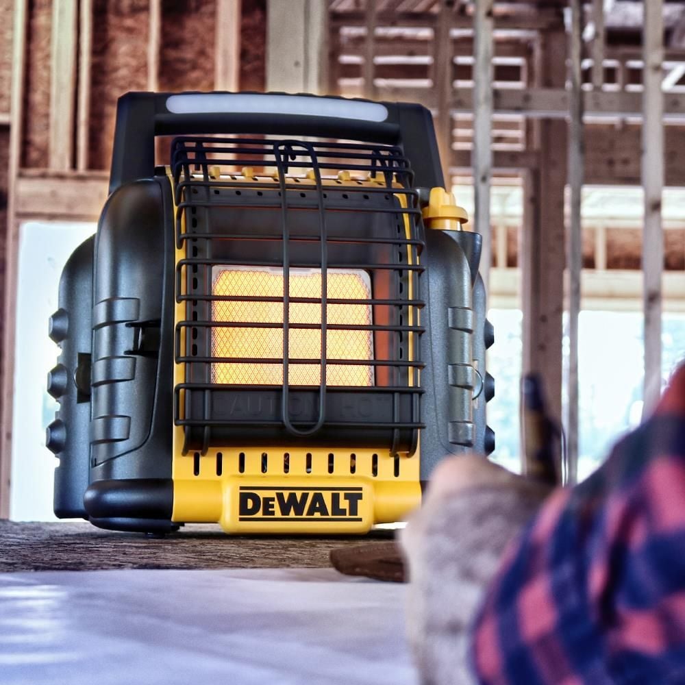 DEWALT 12000 BTU Cordless Portable Propane Radiant Heater - Canada/Massachusetts Approved, large image number 8