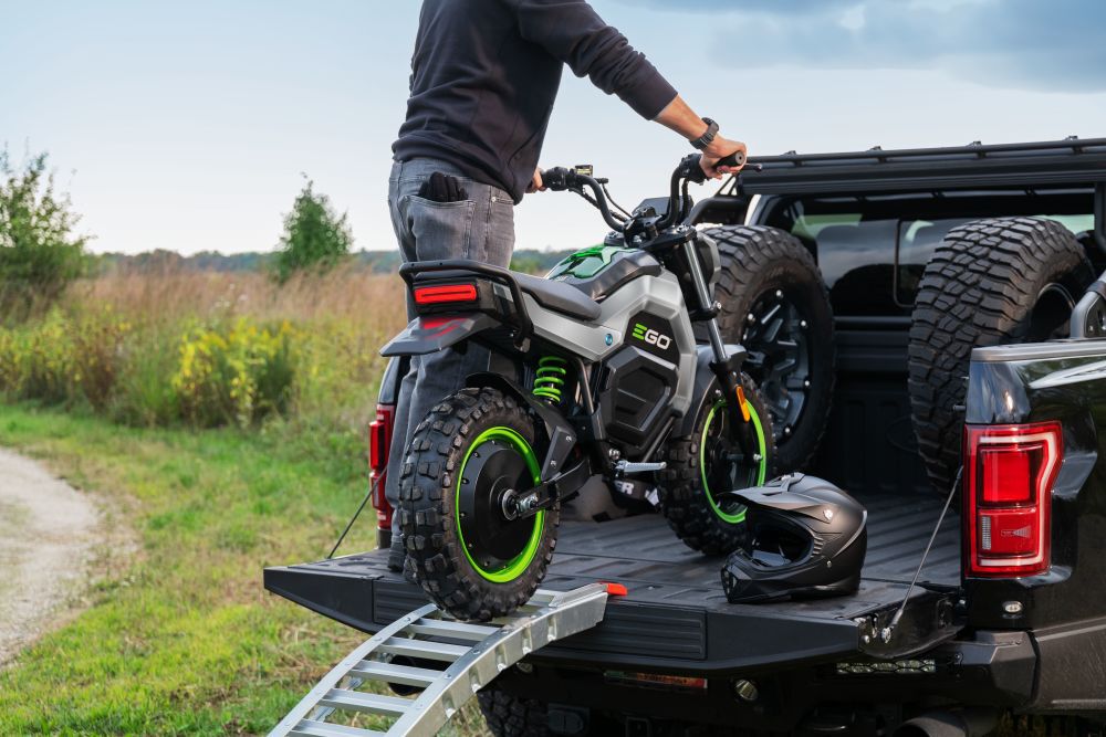 EGO Mini Bike with 7.5Ah Battery 2pk and Dual-Port Charger Kit MB1005-2 -  Acme Tools