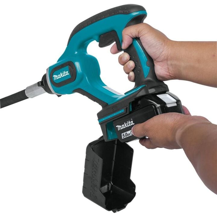 Makita 18V LXT Lithium-Ion Cordless 4 Ft. Concrete Vibrator Kit, large image number 6