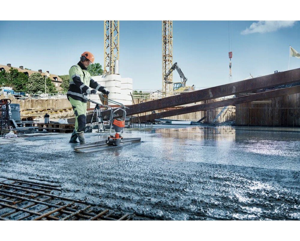 Husqvarna Construction BV 30i 0.8kW BLi-X Battery Powered Concrete Screed (Bare Tool) Reconditioned, large image number 10