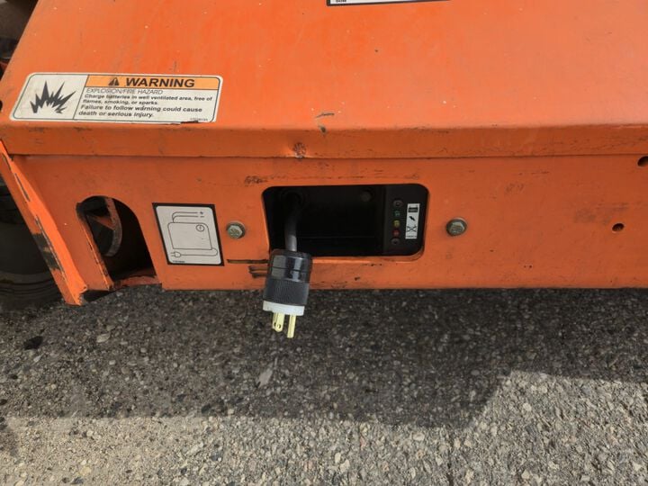 JLG E400AJPN 40 Ft Electric Articulating Boom Lift Used 2015, large image number 12