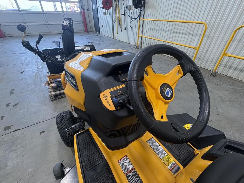 Cub Cadet XT3 GSX 48 Inch 25HP Riding Mower Used 2018, large image number 10