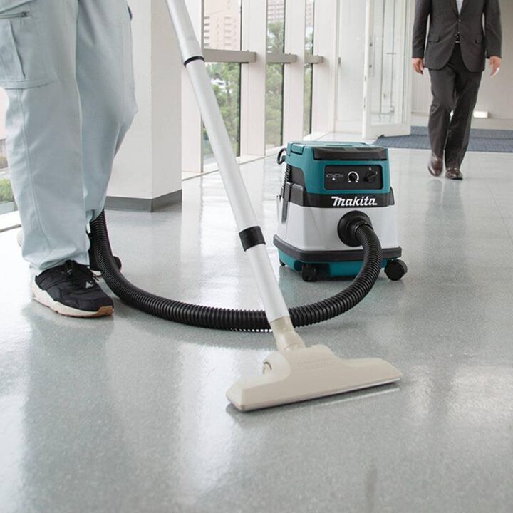 Makita Promotional 18V X2 36V 5.0Ah LXT Corded 2.1 Gallon HEPA Dry Dust Extractor Vacuum Kit, large image number 3
