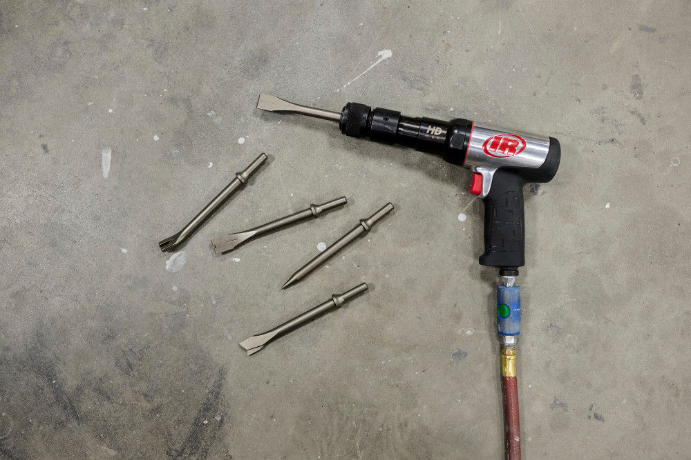 Ingersoll Rand Air Hammer and 5-Piece Chisel Set, 2600 BPM, large image number 6