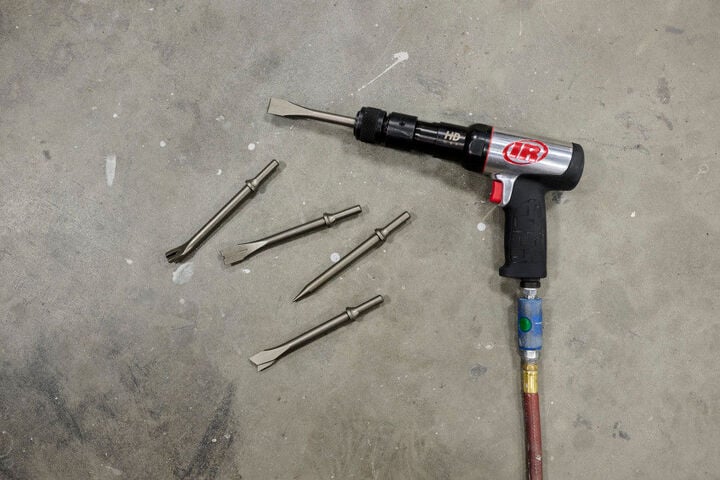 Ingersoll Rand Air Hammer and 5-Piece Chisel Set, 2600 BPM, large image number 5