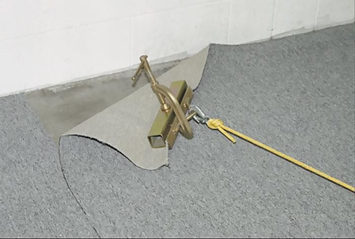 National Flooring Equipment Powered Carpet Puller, large image number 2