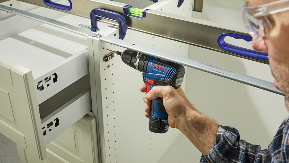 Bosch 12V Max 3/8in Hammer Drill/Driver Kit with 2 2.0 Ah Batteries, large image number 8
