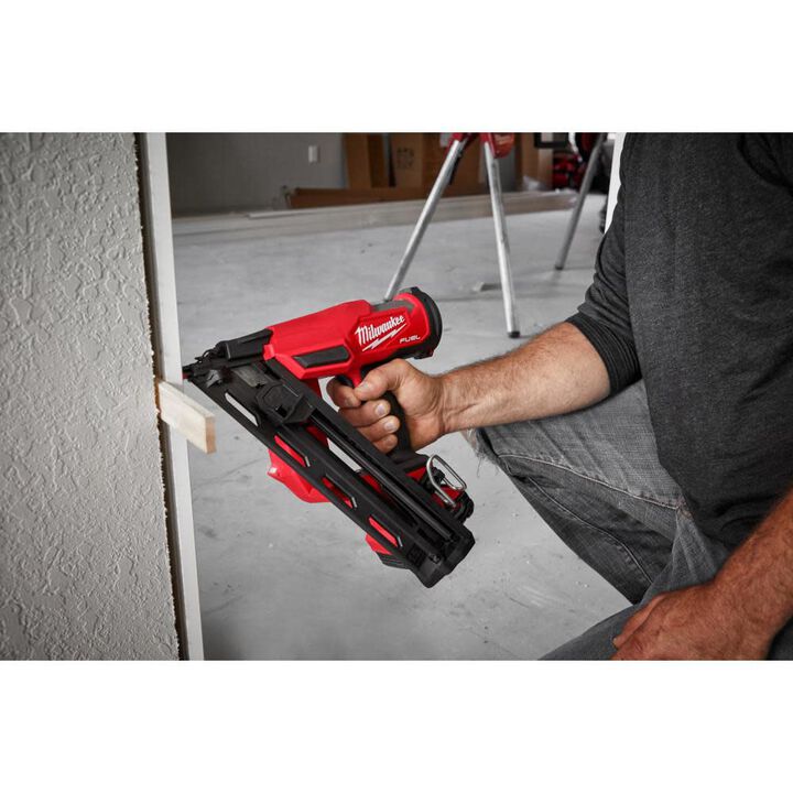 Milwaukee M18 FUEL 15 Gauge Finish Nailer (Bare Tool), large image number 25