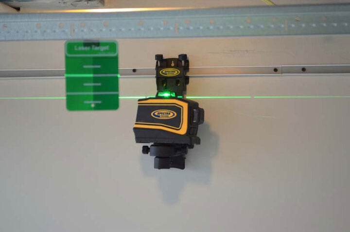 Spectra Precision 3 x 360 Degree Green Beam Laser Kit with M156 Fine Adjust Floor Trivet, large image number 4