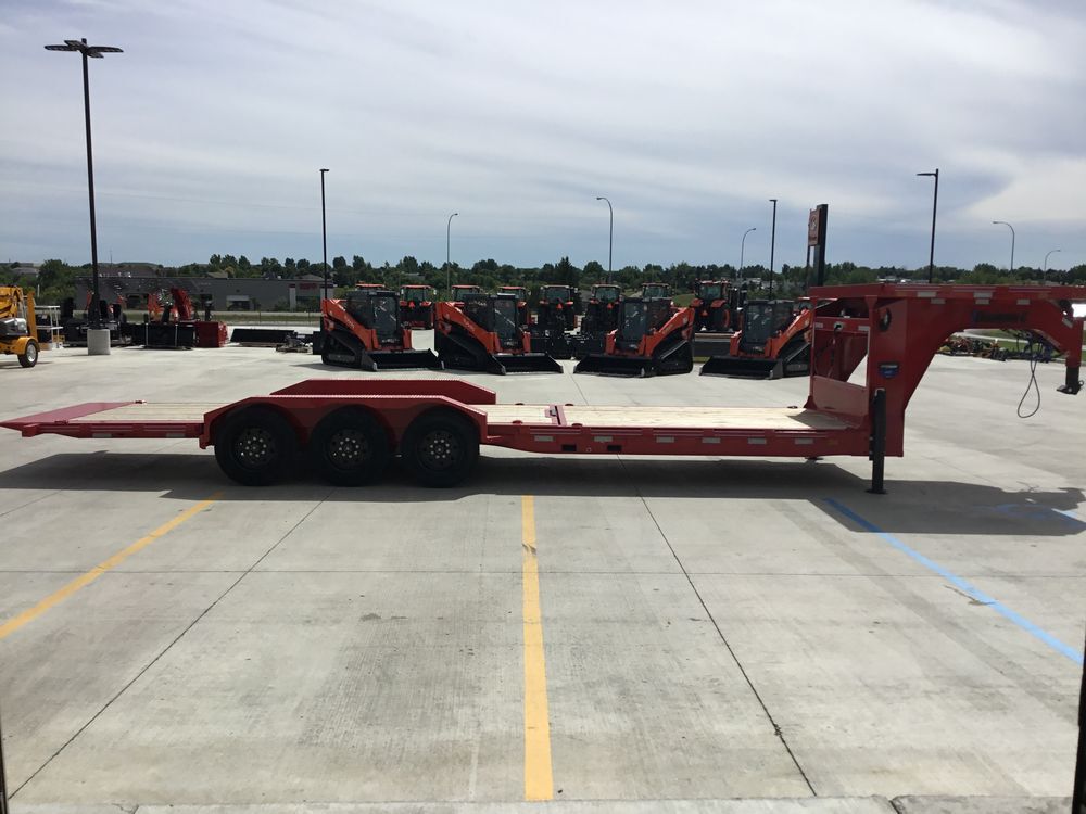 Diamond C HDT 28 Ft Triple Axle Gooseneck Tilt-Bed Trailer, large image number 5