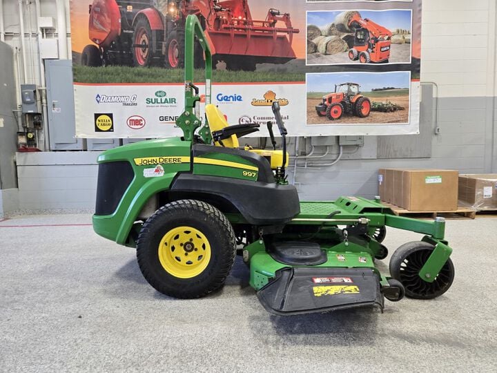 John Deere 997 72 Inch Z-Trak Zero-Turn Mower 2012, large image number 4