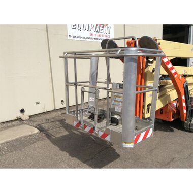 JLG X700AJ 70ft Tracked Articulating Boom Lift - Used 2012, large image number 13