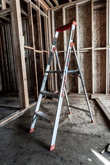 Little Giant Safety Flip-N-Lite M5 Aluminum Type-1A Step Ladder, large image number 2
