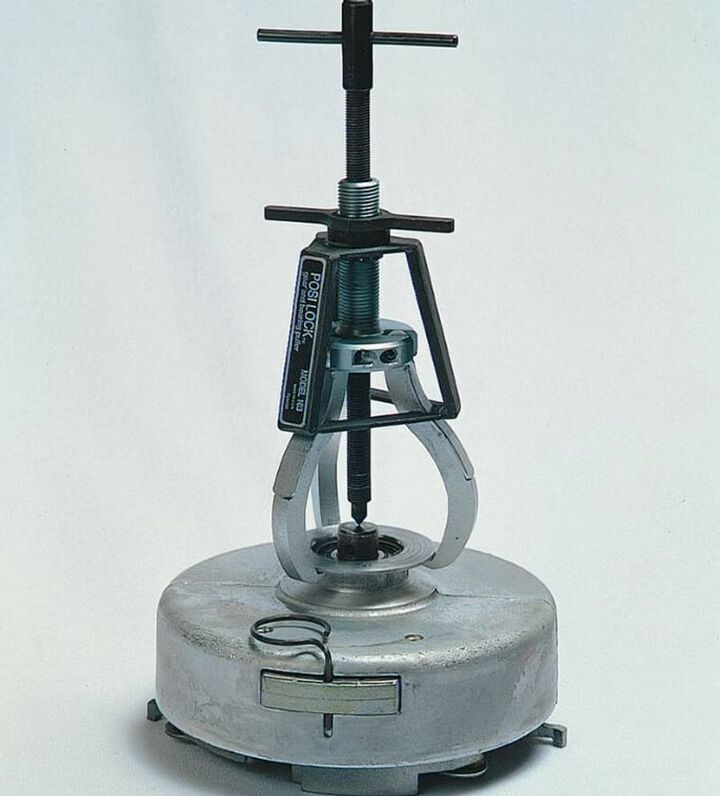 Posi Lock Puller 3 In. Reach 2 Ton 3 Jaws 0.25 to 4.5 In. Spread Manual Puller, large image number 1
