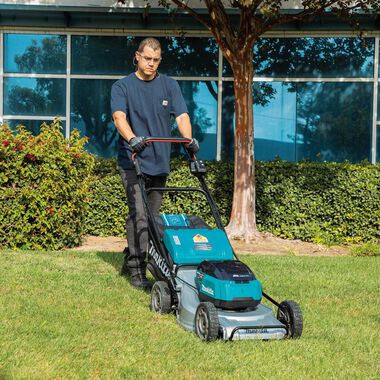 Makita 18V X2 (36V) LXT Lithium-Ion Brushless Cordless 21in Self-Propelled Commercial Lawn Mower Kit with 4 Batteries (5.0Ah), large image number 3