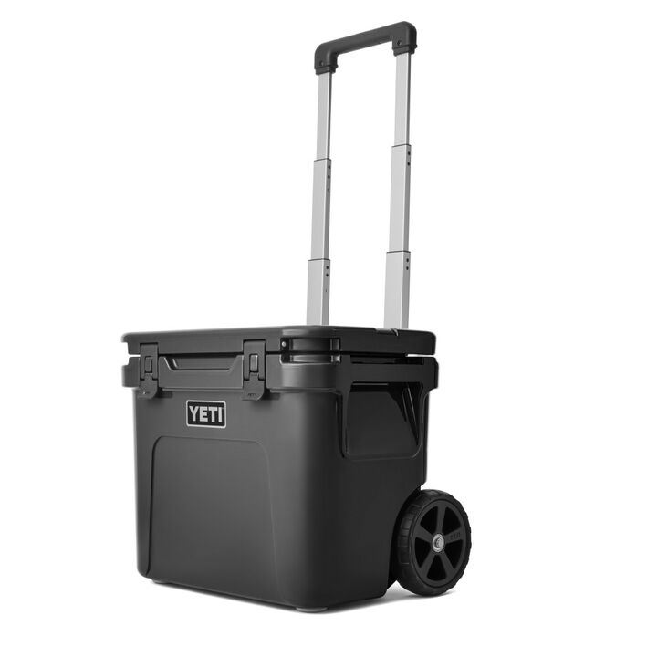 YETI Roadie 32 Wheeled Hard Cooler Charcoal