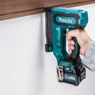 Makita 40V max XGT Pin Nailer Kit Brushless Cordless 23 Gauge 2.5Ah, large image number 10