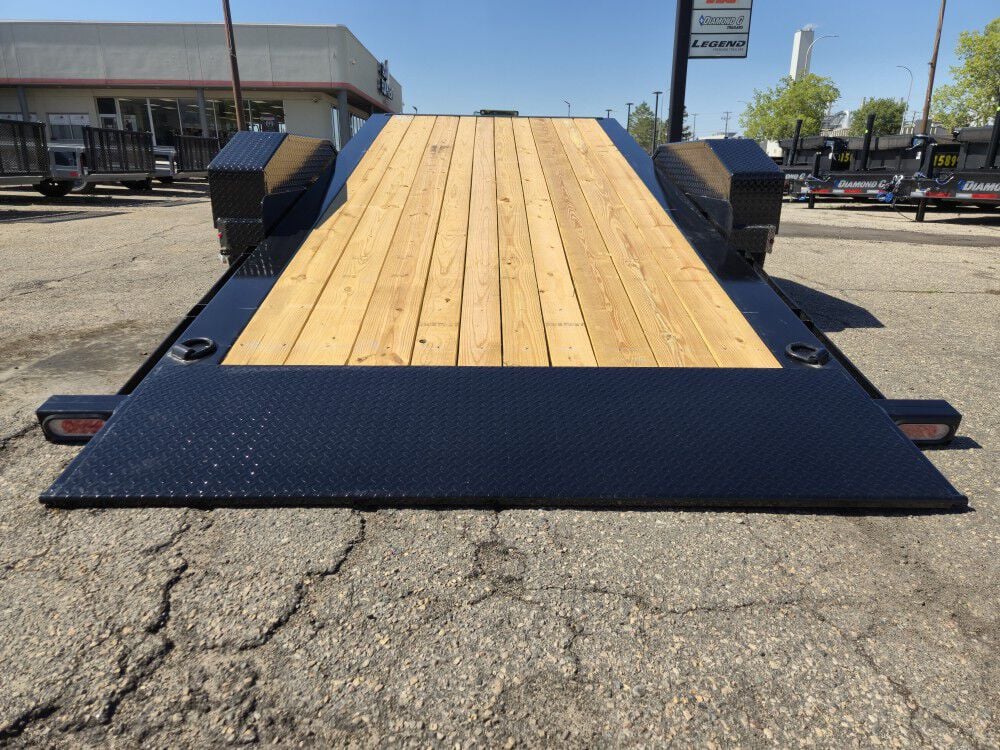 Diamond C HDT 22 Ft Tandem Axle Tilt-Bed Trailer 2027, large image number 7