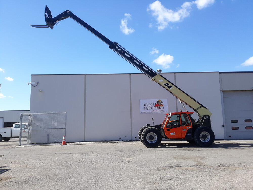 JLG 9000lb/43 Ft. Telehandler, large image number 8