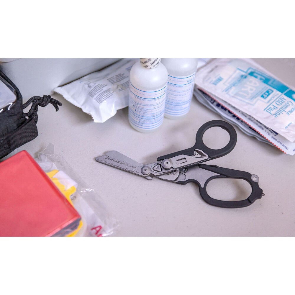 Leatherman Rescue Response 6-in-1 Black Multi-Tool with Utility Holster, large image number 7