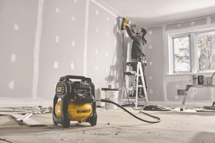 DEWALT 20V MAX Air Compressor 2 1/2 Gallon Brushless Cordless (Bare Tool), large image number 5