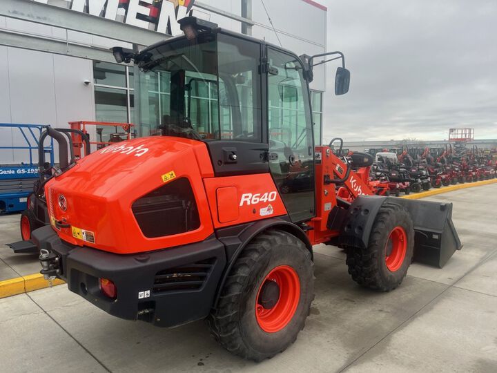 Kubota R640R3 64HP Gasoline-Powered Wheel Loader - Used 2022, large image number 1