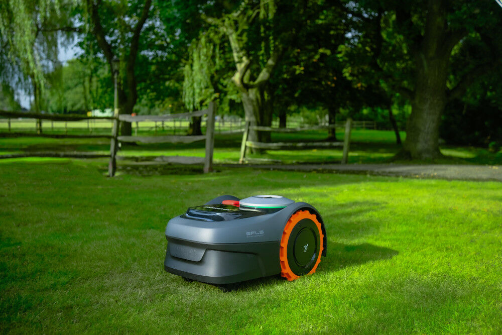 Segway Navimow i110 1/4 Acre Robotic Lawn Mower, large image number 12
