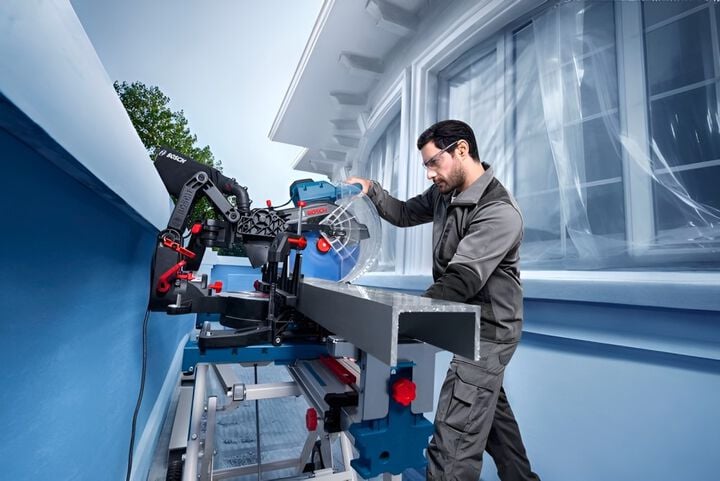 Bosch EXPERT 12 Inch Miter Saw and Gravity-Rise Saw Stand Bundle, large image number 2