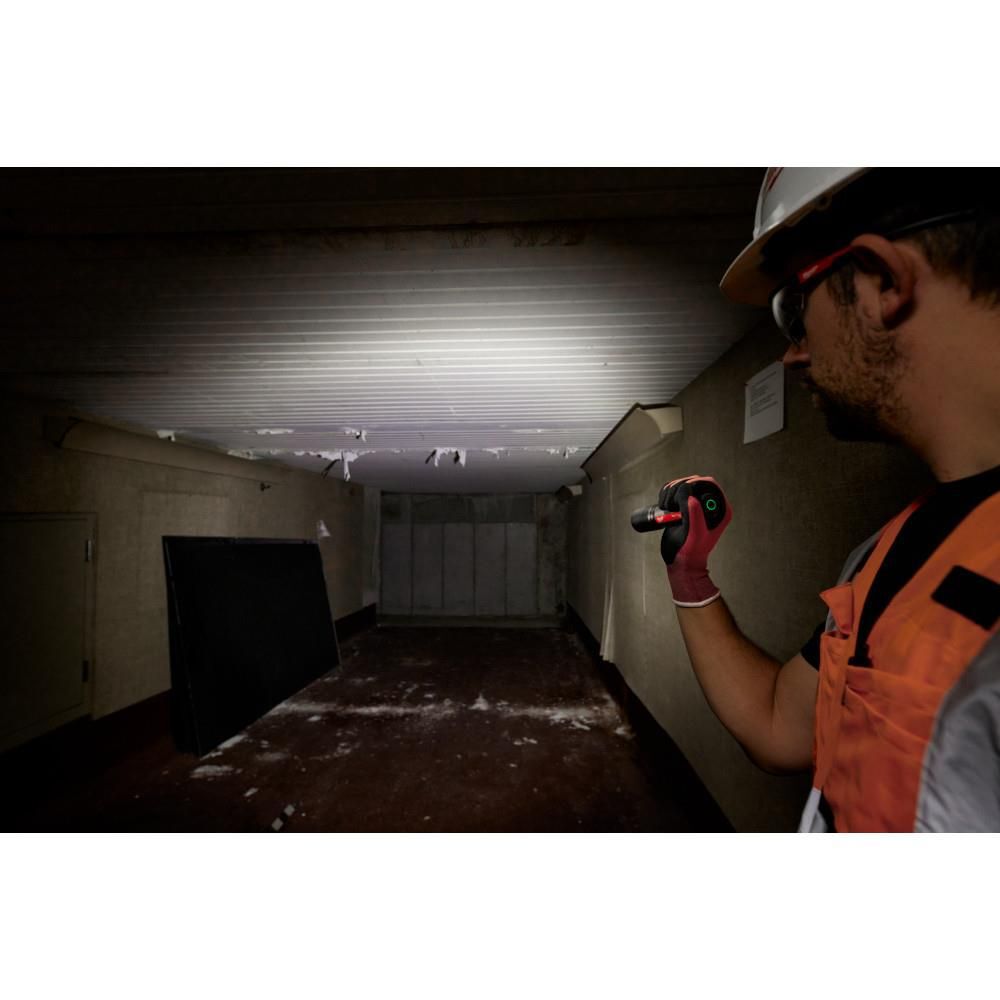 Milwaukee REDLITHIUM USB Flashlight Kit 2000 Lumen Slide Focus, large image number 9