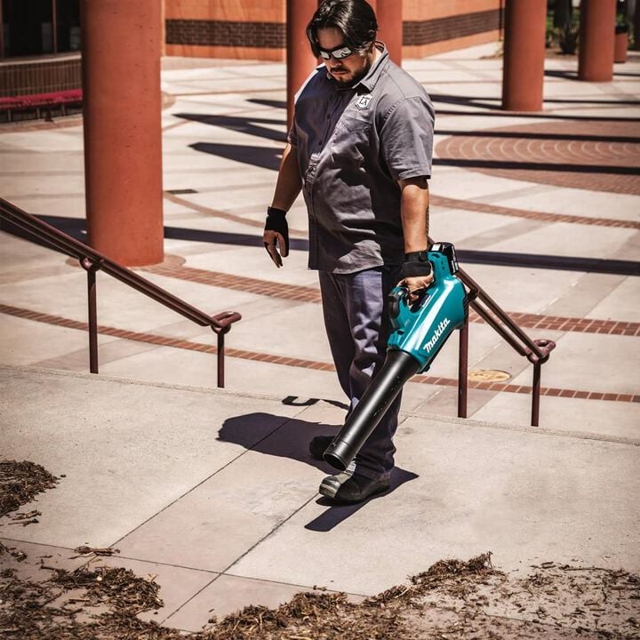 Makita 18V LXT Lithium-Ion Brushless Cordless Blower Kit (4.0Ah), large image number 12