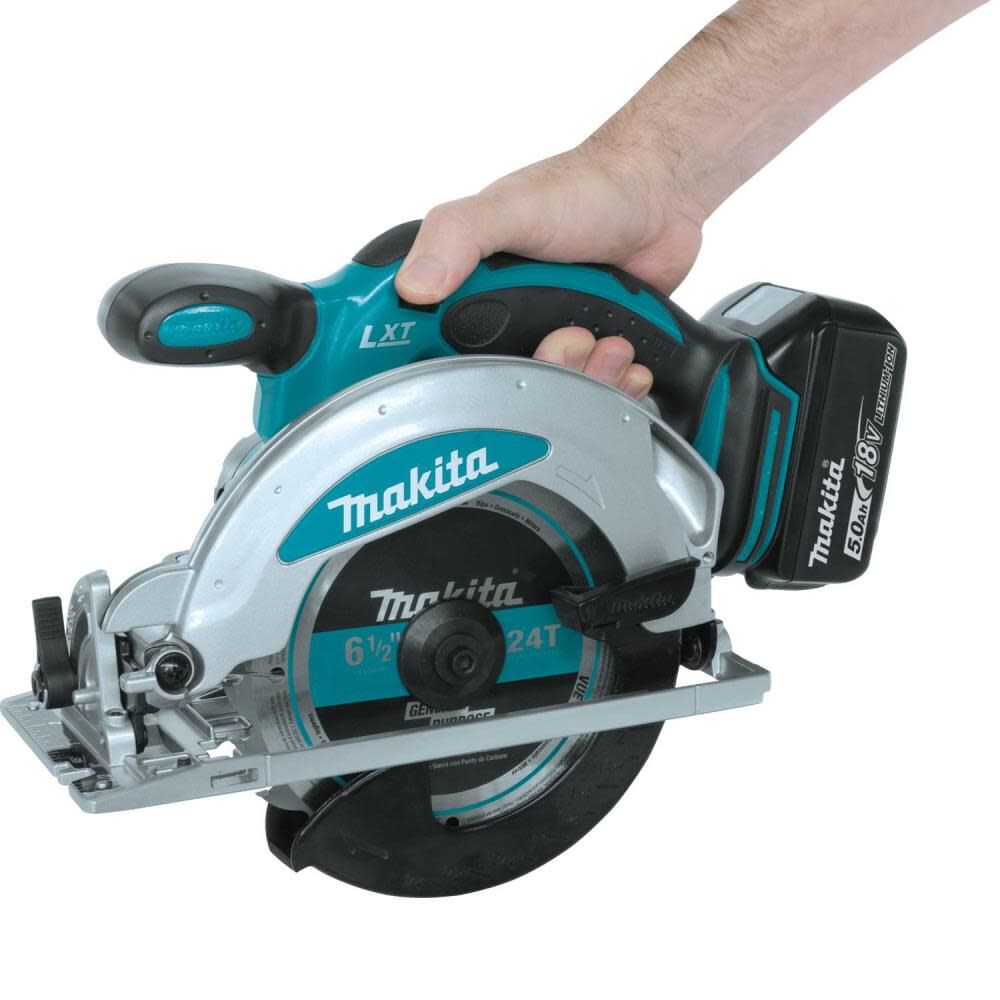 Makita xss01t 2025