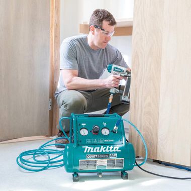 Nogen Retaliate Hound Makita Quiet Series Air Compressor 1 HP 2 Gallon Oil Free Electric MAC210Q  from MAKITA - Acme Tools