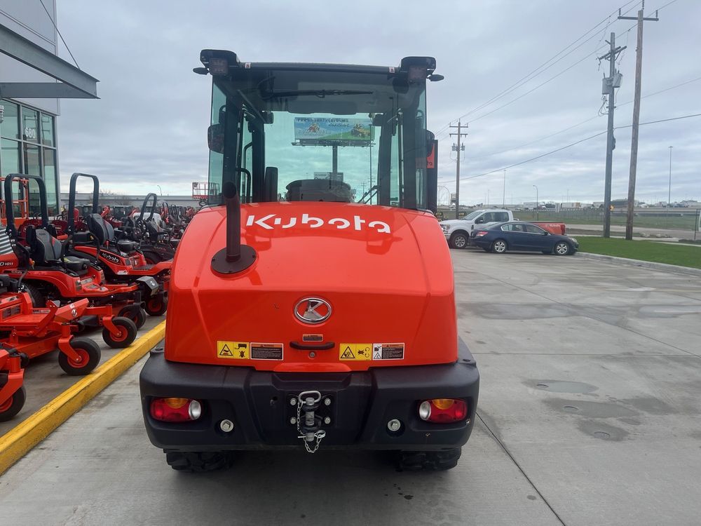 Kubota R640R3 64HP Gasoline-Powered Wheel Loader - Used 2022, large image number 3