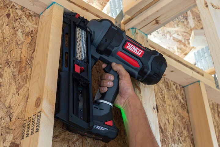 Senco F-35XP 3 1/2 Inch 18V Cordless Paper Tape Framing Nailer Kit, large image number 4
