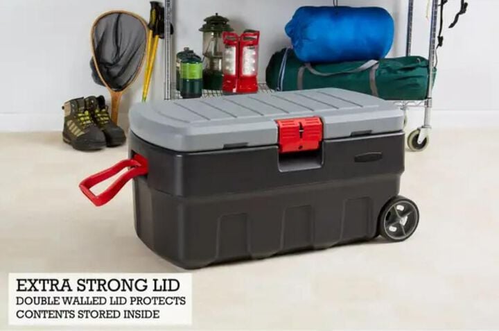 Rubbermaid Wheeled Storage Tote 35 Gallon, large image number 3