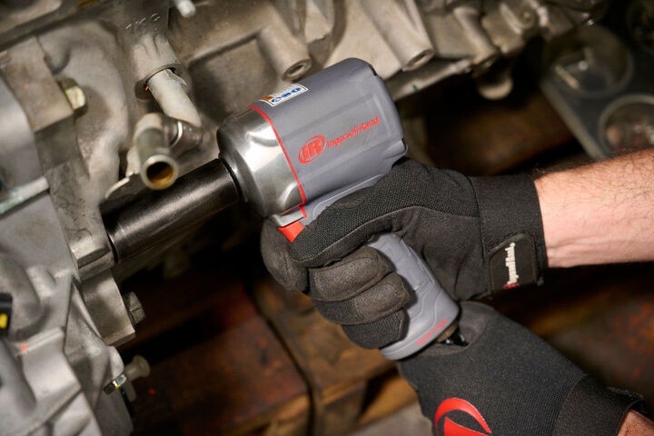 Ingersoll Rand 1/2 Inch Compact Air Impact 640 Ft-Lb Pistol, large image number 4