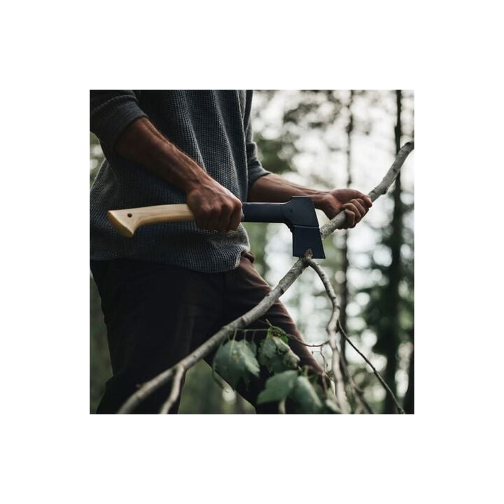 Fiskars Hickory Wood Handle 17in Norden N10 Chopping Axe, large image number 3